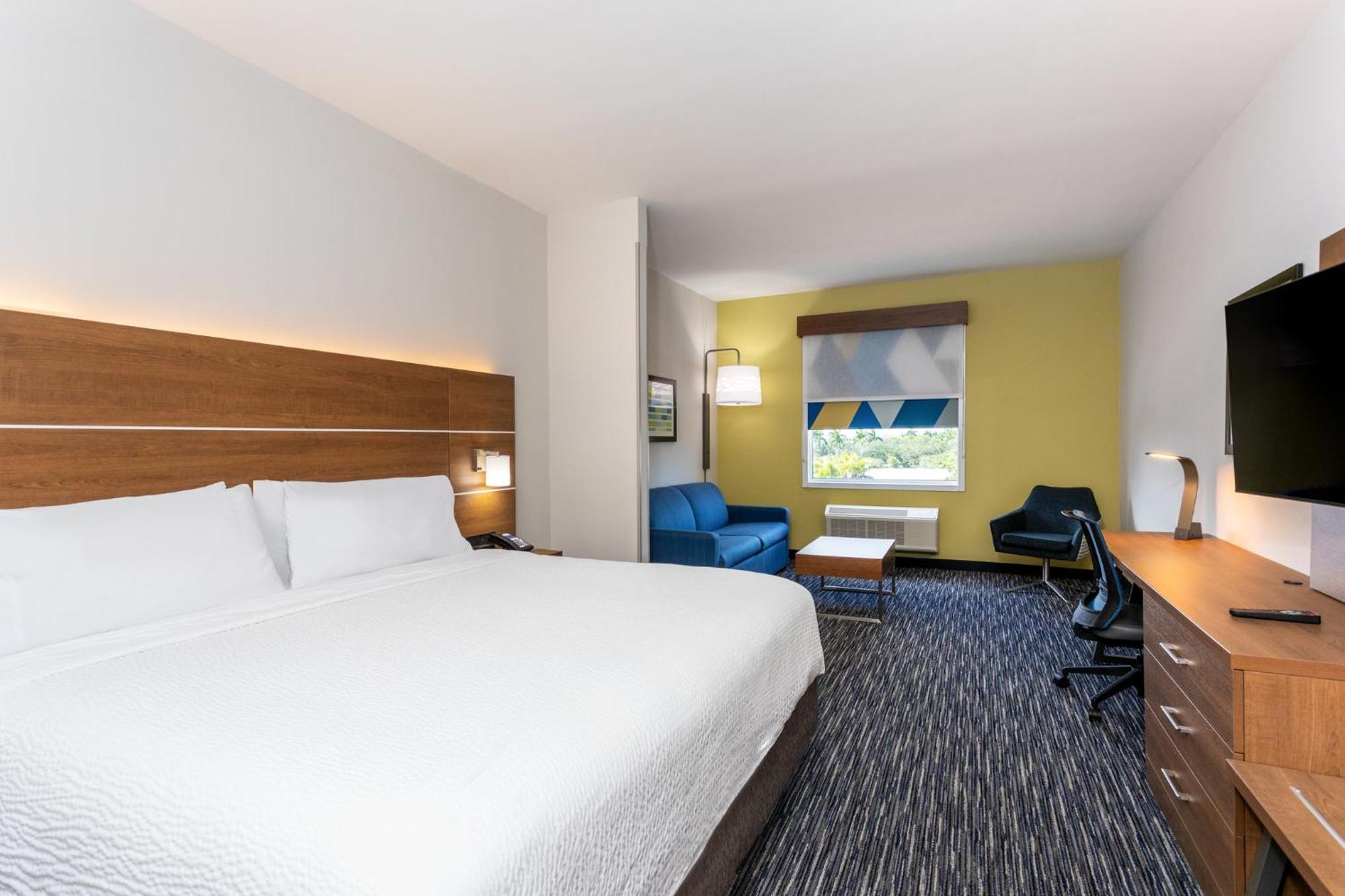 Holiday Inn Express & Suites - Miramar By Ihg Екстер'єр фото